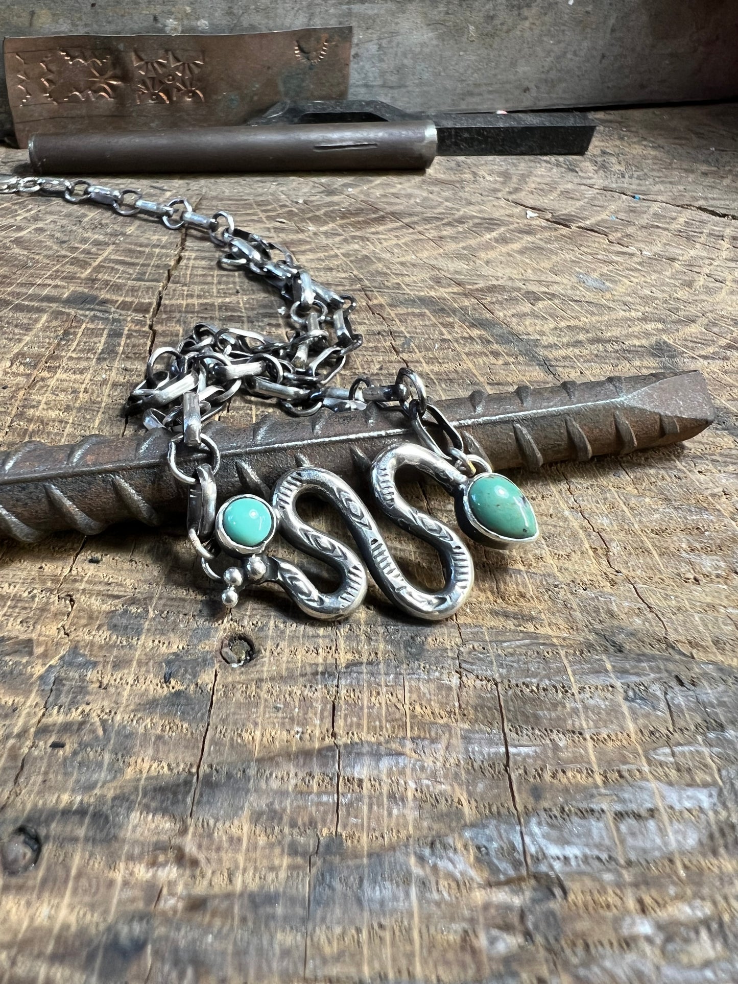 Sneaky Link choker