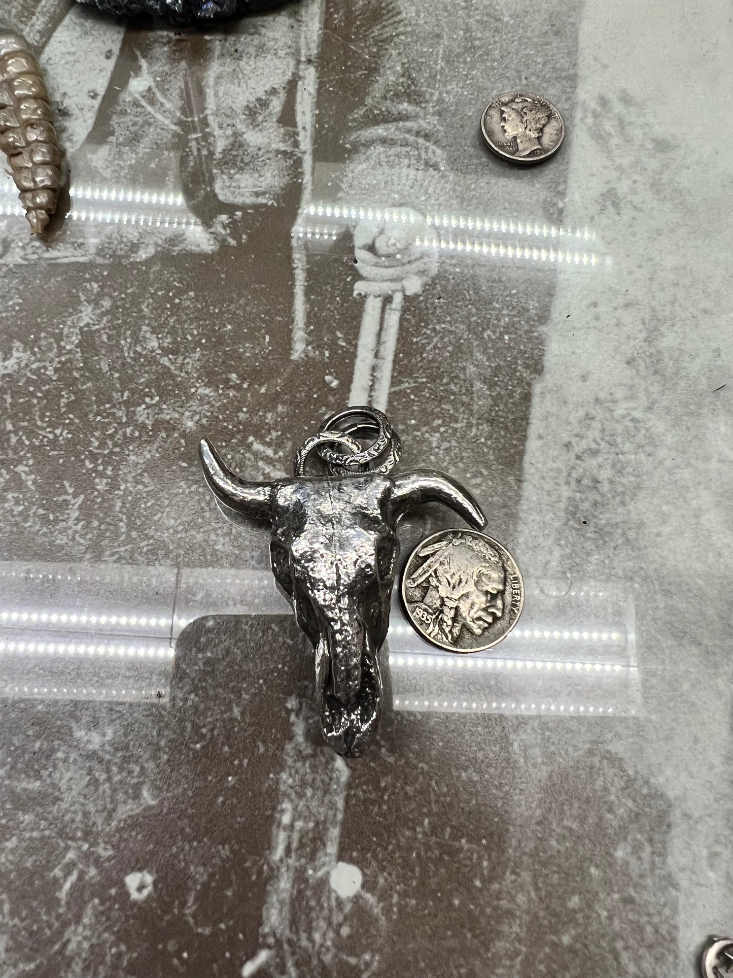Grateful j bull skull