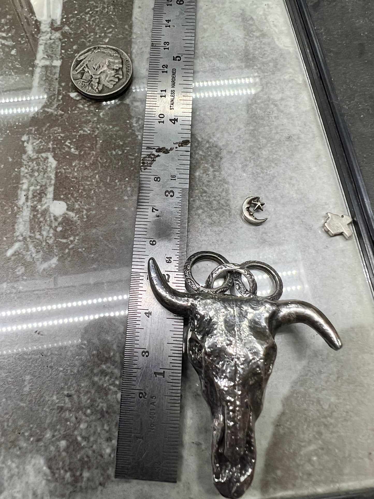 Grateful j bull skull