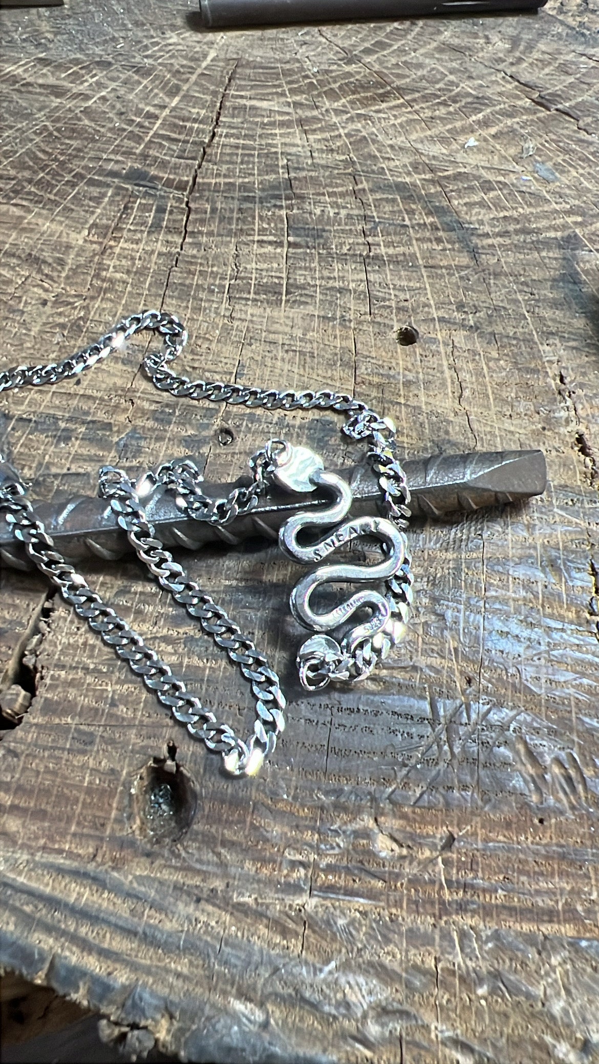 Sneaky Link choker