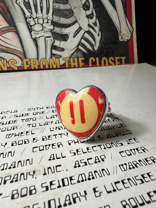 Billiard ball ring