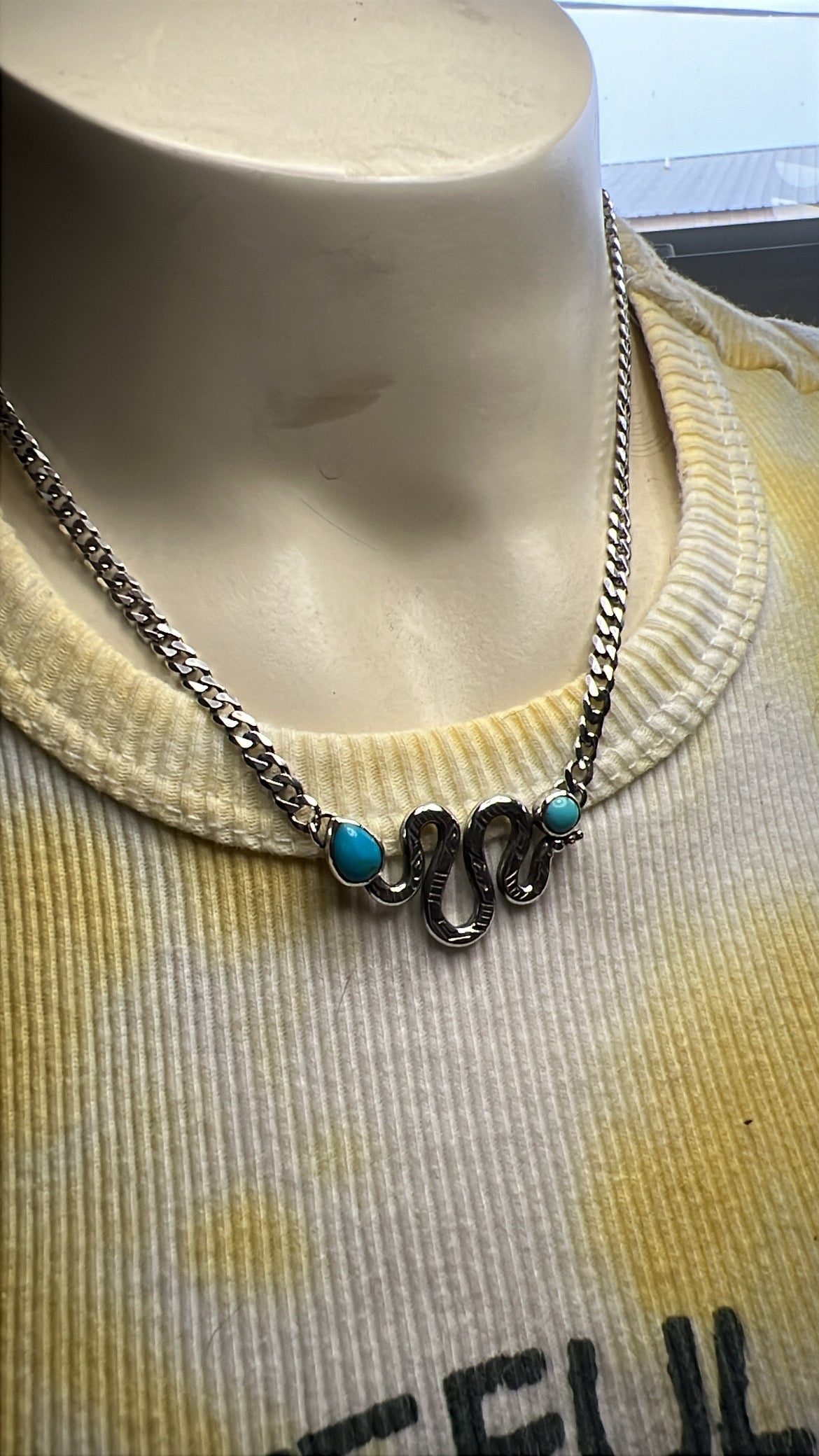 Sneaky Link choker